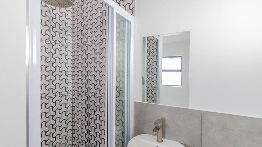 4 Bedroom Property for Sale in Shelley Point Western Cape
